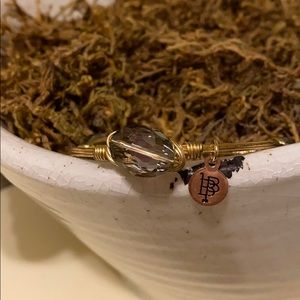 😍😘 oval shaped smokey colored bangle!